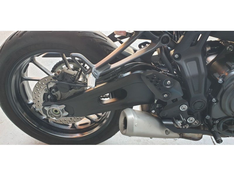 Recambio de basculante para yamaha mt -07 referencia OEM IAM 1WS221101100  