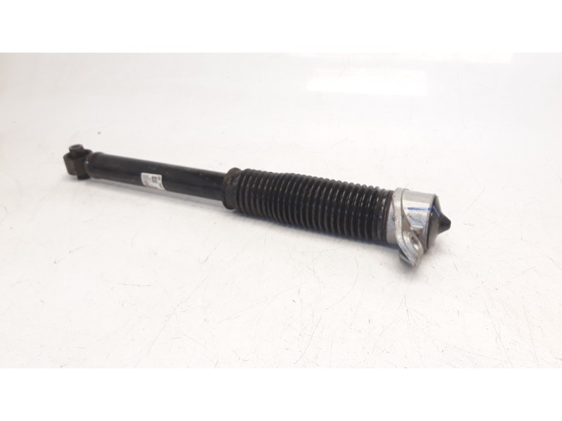 Recambio de amortiguador trasero derecho para kia sportage 1.6 gdi cat referencia OEM IAM 55300R200  
