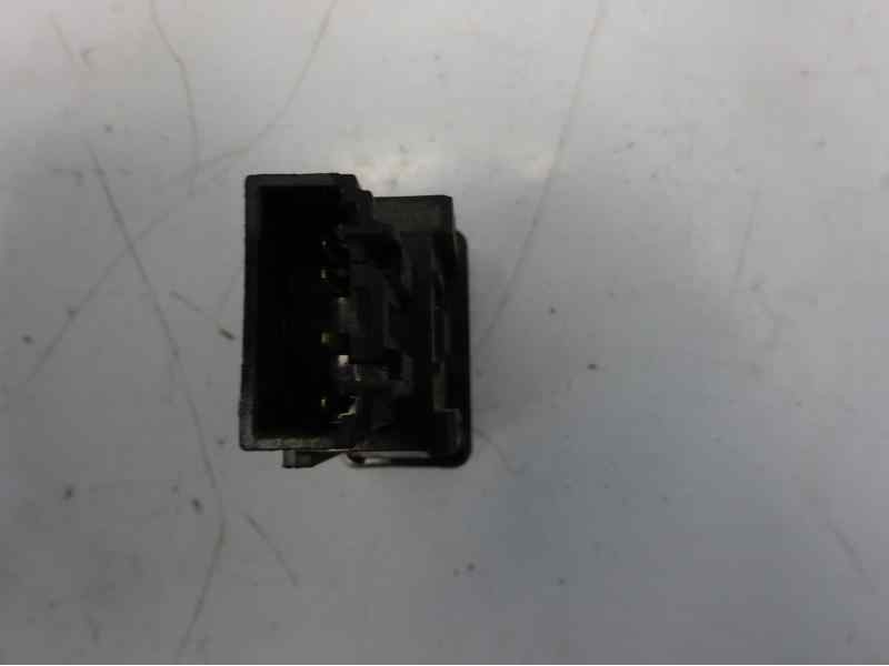 Recambio de warning para mazda 3 berlina (bk) referencia OEM IAM BP4K664H0 03750330 