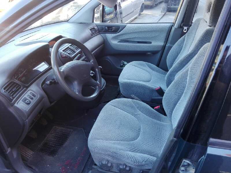 mitsubishi space wagon (n80/n90) del año 1999