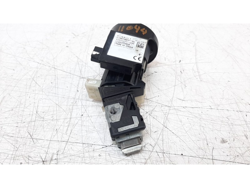 Recambio de conmutador de arranque para dacia sandero 0.9 tce cat referencia OEM IAM 487008966R  