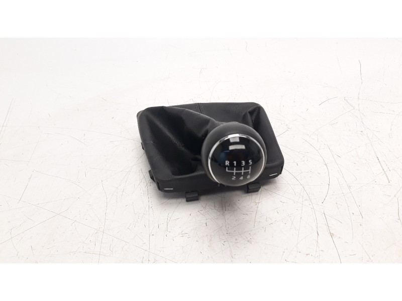 Recambio de pomo palanca cambio para seat leon (5f1) 1.2 tsi referencia OEM IAM 5F1711113S  
