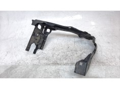 SOPORTE FARO IZQUIERDO A2116200316 