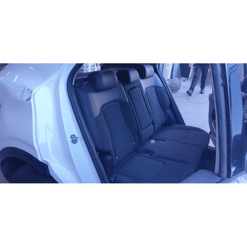 Recambio de asientos traseros para kia sportage 1.6 gdi cat referencia OEM IAM 89160R2010F23  