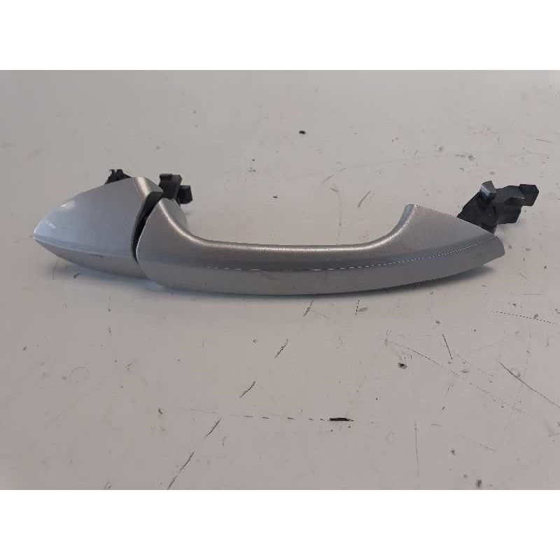 Recambio de maneta exterior delantera derecha para mercedes-benz clase cla (w117) cla 200 cdi (117.308) referencia OEM IAM A2047