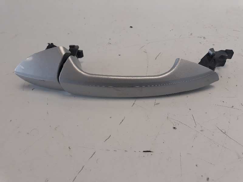 Recambio de maneta exterior delantera derecha para mercedes-benz clase cla (w117) cla 200 cdi (117.308) referencia OEM IAM A2047