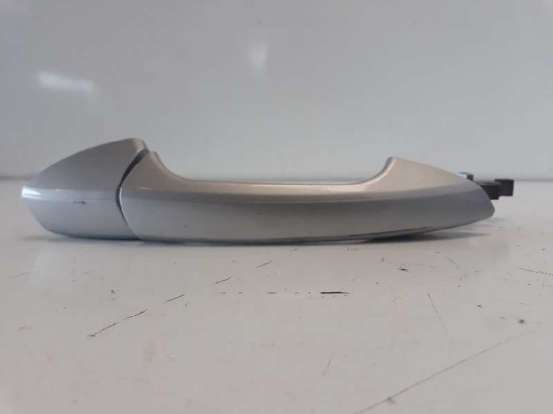 Recambio de maneta exterior delantera derecha para mercedes-benz clase cla (w117) cla 200 cdi (117.308) referencia OEM IAM A2047