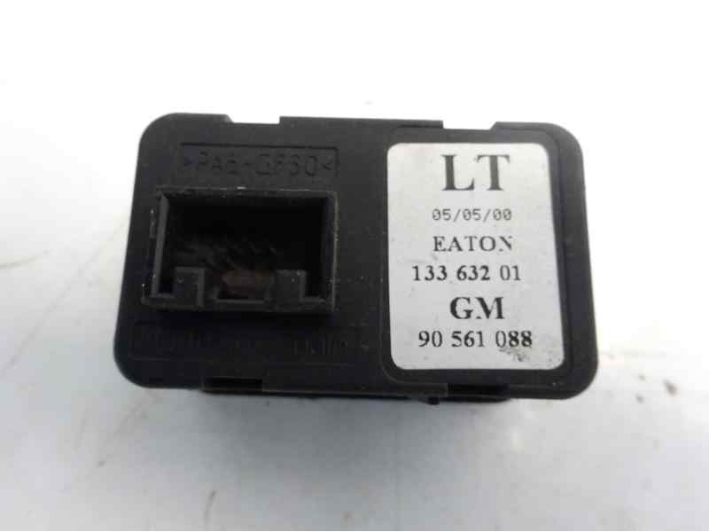 Recambio de mando elevalunas delantero izquierdo para opel zafira a elegance referencia OEM IAM 13363201  