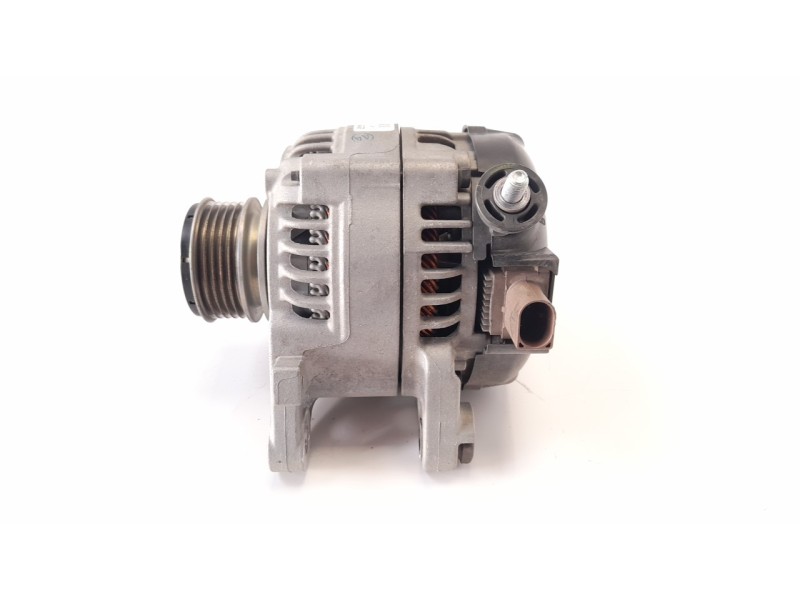 Recambio de alternador para kia cee´d 1.4 crdi cat referencia OEM IAM 373002A950 ALF011123 