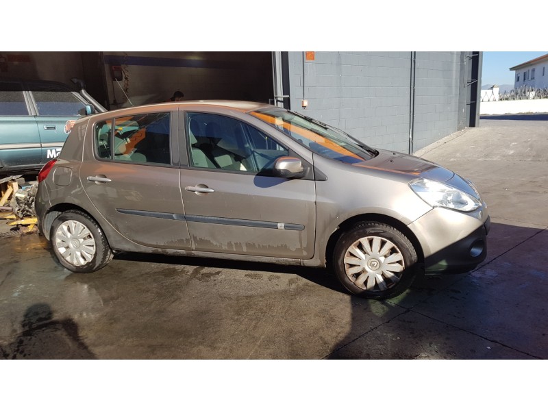 renault clio iii del año 2009