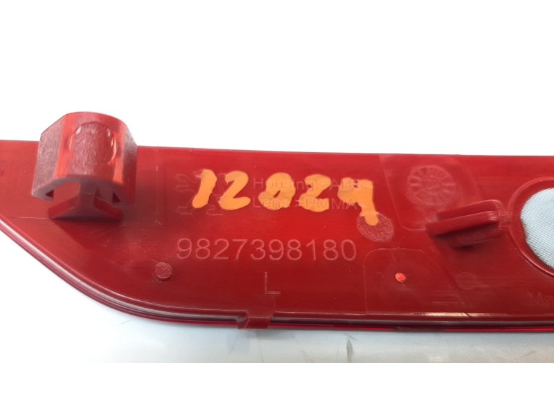 Recambio de piloto trasero izquierdo paragolpes para peugeot 208 (p2) active referencia OEM IAM 9827398180  
