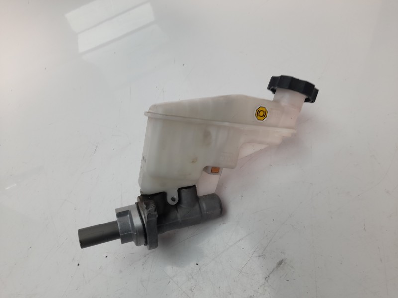 Recambio de bomba freno para kia cee´d 1.4 crdi cat referencia OEM IAM 201612021896  