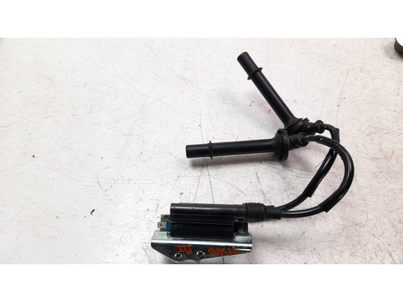 Recambio de bobina encendido para honda cb 650r referencia OEM IAM 30511MKND51  
