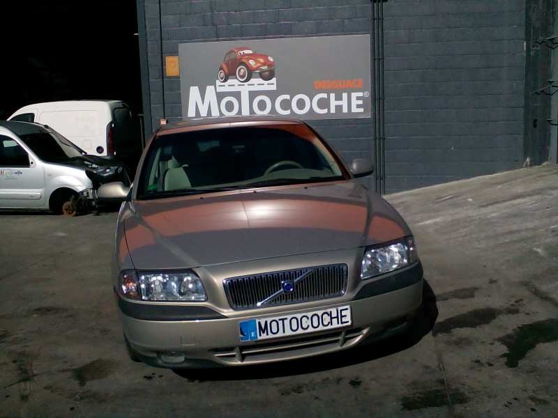 volvo s80 berlina del año 2002