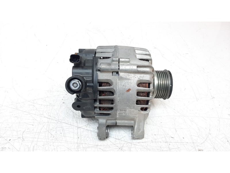 Recambio de alternador para peugeot 2008 (p1) 1.2 puretech referencia OEM IAM 9835688980  