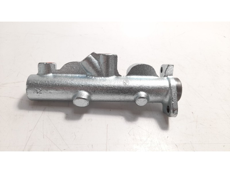 Recambio de bomba freno para renault 4 berlina/familiar/furgoneta referencia OEM IAM 7700660977 F026003026 