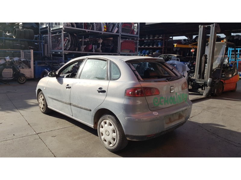 seat ibiza (6l1) del año 2004