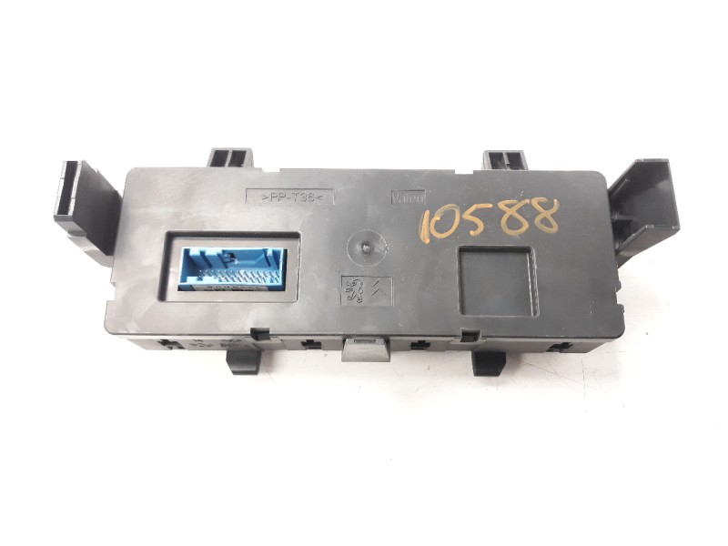 Recambio de mando climatizador para citroen c3 1.4 referencia OEM IAM 96588239XT  
