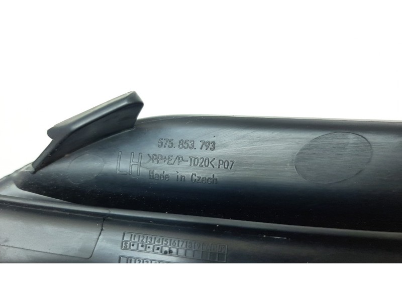 Recambio de molduras traseras para seat ateca (khp) fr referencia OEM IAM 575853793  