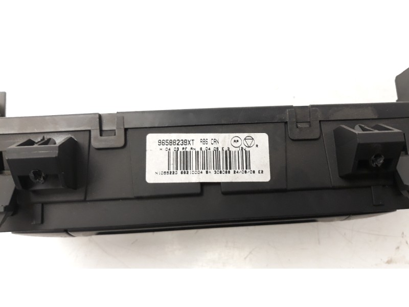 Recambio de mando climatizador para citroen c3 1.4 referencia OEM IAM 96588239XT  