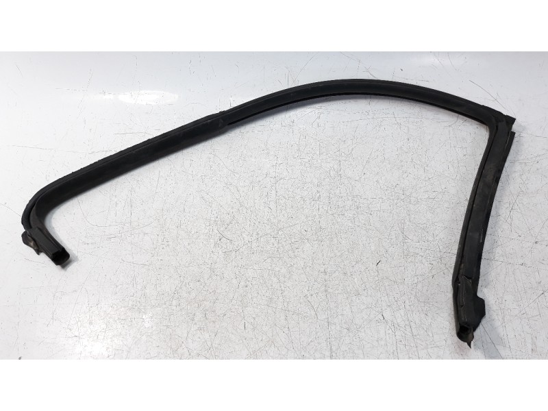 Recambio de gomas contorno puerta para volkswagen cc (358) 2.0 tdi referencia OEM IAM 3C8854545L  