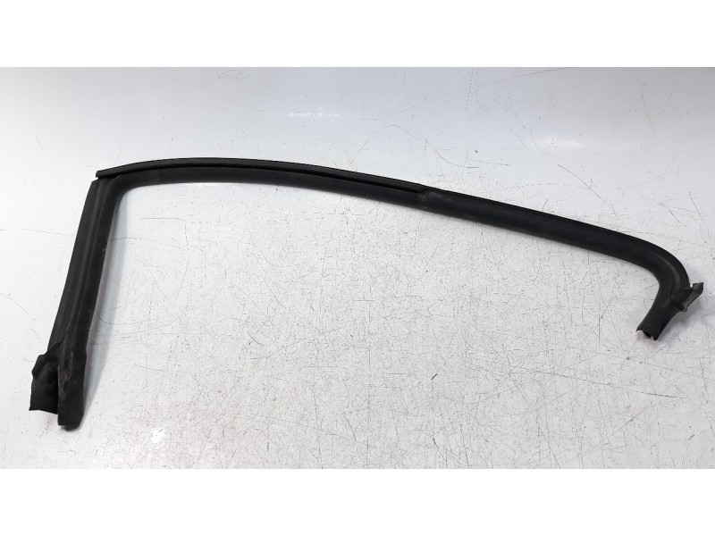 Recambio de gomas contorno puerta para volkswagen cc (358) 2.0 tdi referencia OEM IAM 3C8854545L  