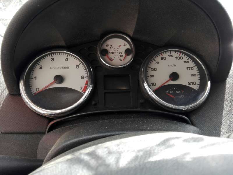 peugeot 207 del año 2006