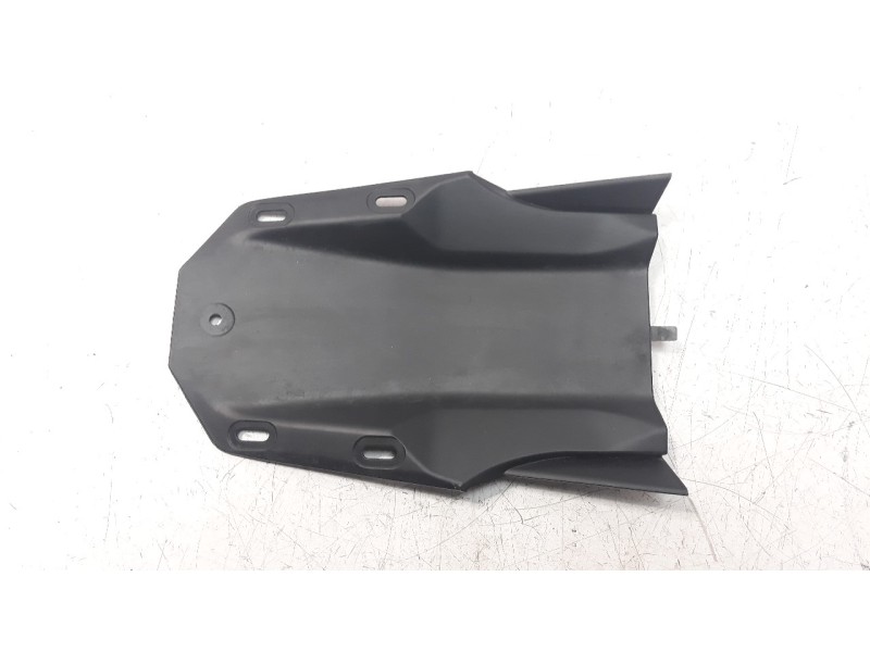 Recambio de molduras traseras para yamaha yzf-r6 referencia OEM IAM BEB21651  