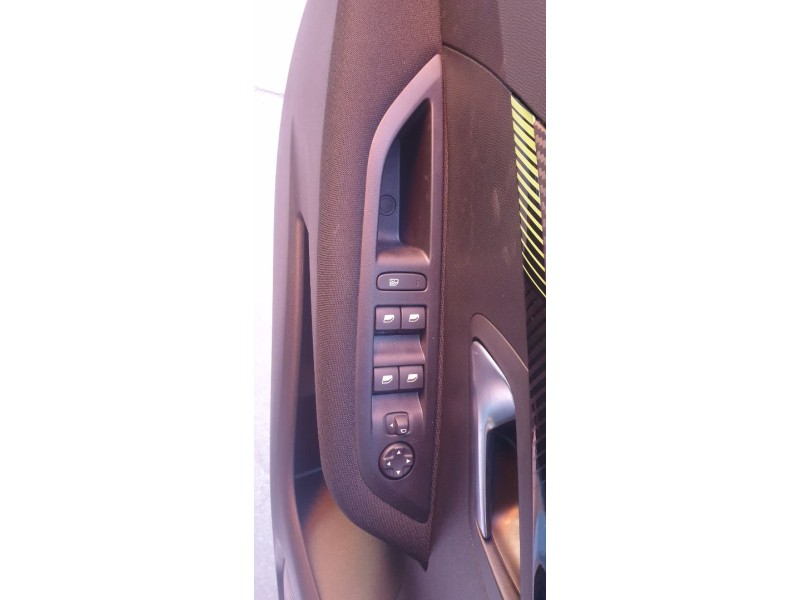Recambio de mando elevalunas delantero izquierdo para peugeot 208 (p2) active referencia OEM IAM 98421760ZD  