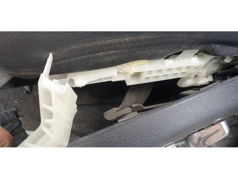 Recambio de juego asientos completo para porsche macan (typ ) referencia OEM IAM 95B881375F  