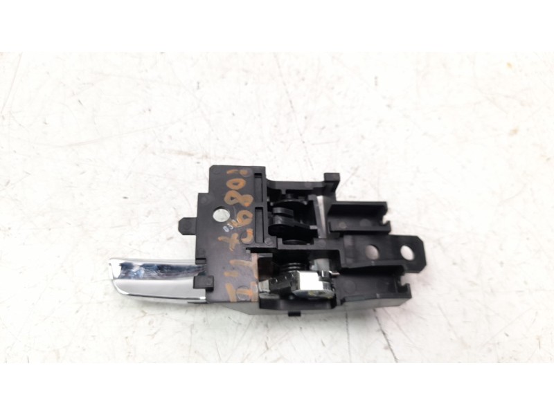 Recambio de maneta interior trasera izquierda para mitsubishi l 200 (kl0/kj0) 2.2 di-d cat referencia OEM IAM 5715A185  
