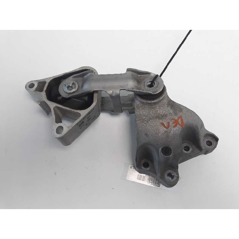 Recambio de soporte motor derecho para mercedes-benz clase cla (w117) cla 200 cdi (117.308) referencia OEM IAM A2462400009 A2462