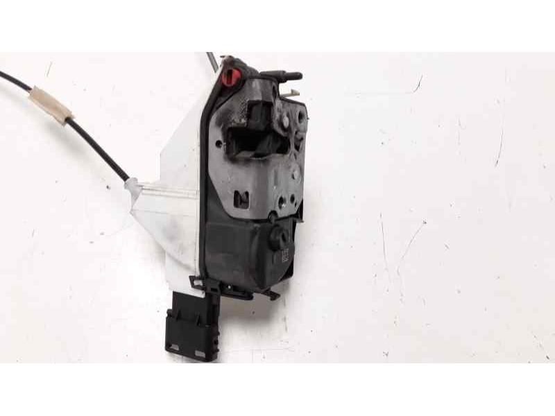 Recambio de cerradura puerta trasera derecha para citroen c4 cactus feel referencia OEM IAM 9801690380  