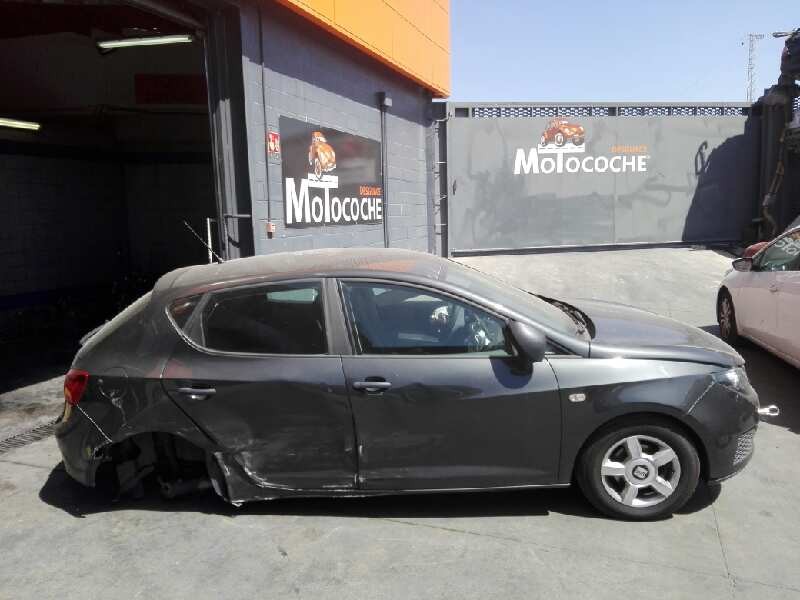 seat ibiza (6j5) del año 2010