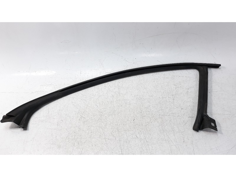 Recambio de gomas contorno puerta para volkswagen cc (358) 2.0 tdi referencia OEM IAM 3C8854543J  