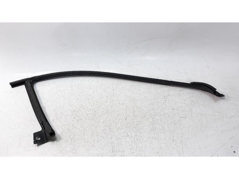 Recambio de gomas contorno puerta para volkswagen cc (358) 2.0 tdi referencia OEM IAM 3C8854543J  