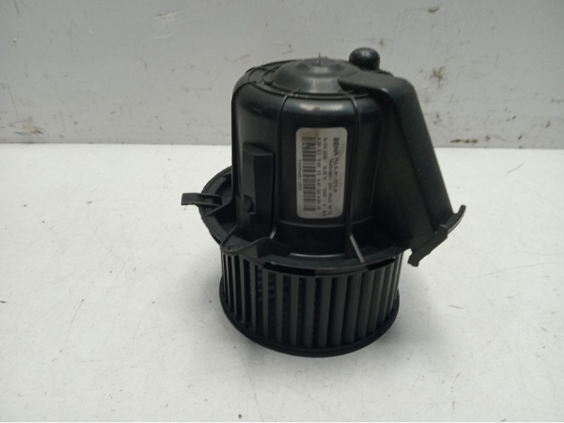 Recambio de ventilador calefaccion para citroen c4 cactus feel referencia OEM IAM T4054001  