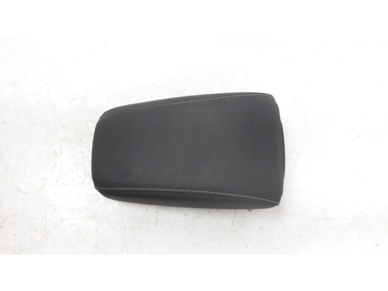 Recambio de apoyabrazos central para opel astra k lim. 5türig 1.6 cdti dpf referencia OEM IAM 39108523  