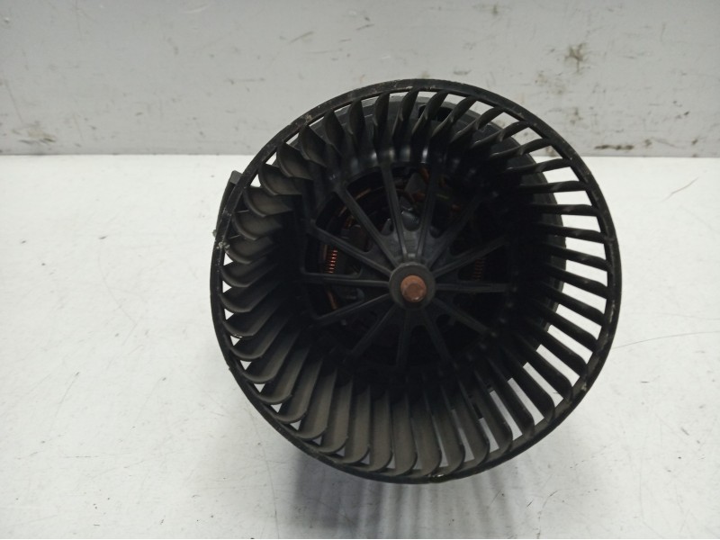 Recambio de ventilador calefaccion para citroen c4 cactus feel referencia OEM IAM T4054001  