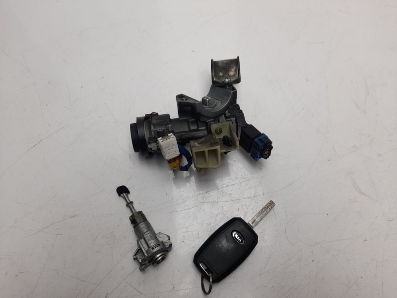 Recambio de conmutador de arranque para kia cee´d 1.4 crdi cat referencia OEM IAM   