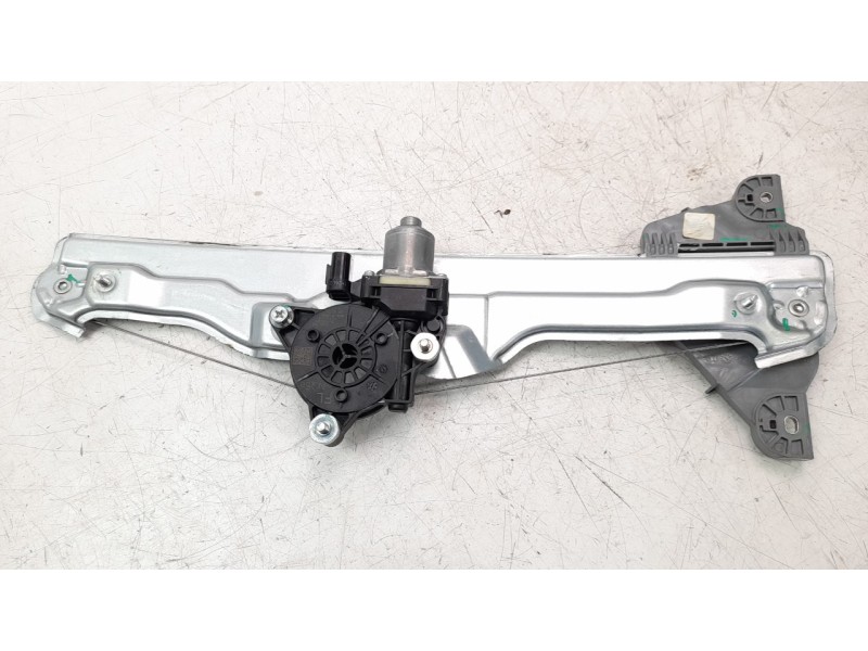 Recambio de elevalunas trasero izquierdo para kia sportage 1.6 gdi cat referencia OEM IAM 82450R2000  