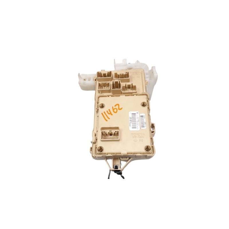 Recambio de caja reles / fusibles para toyota corolla verso (r1) 1.8 16v cat referencia OEM IAM 892210F010  
