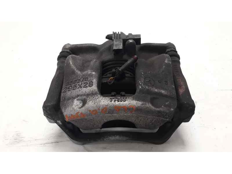 Recambio de pinza de freno delantera derecha para mercedes-benz clase cla (w117) cla 200 cdi (117.308) referencia OEM IAM 000421