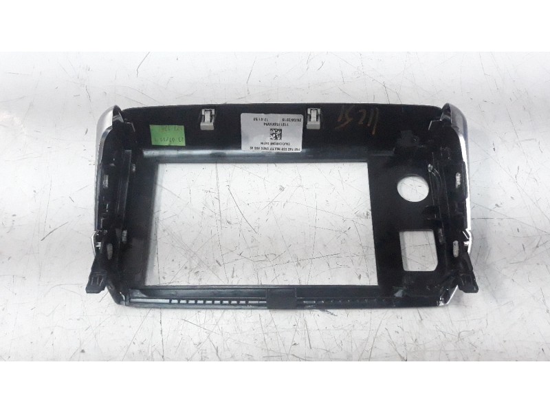 Recambio de moldura para peugeot 2008 (--.2013) 1.6 blue-hdi fap referencia OEM IAM 9673861377  