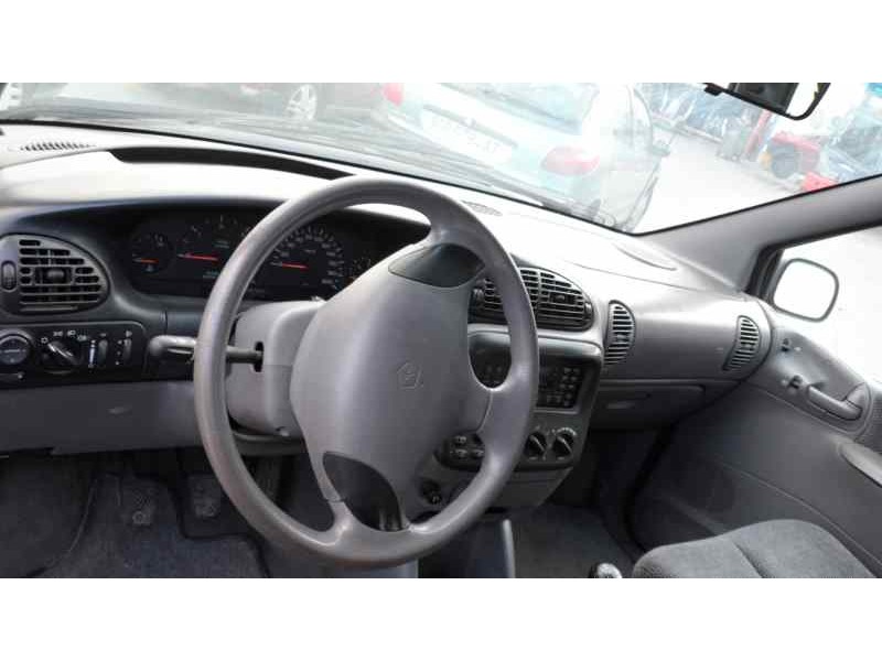 chrysler voyager (gs) del año 1997