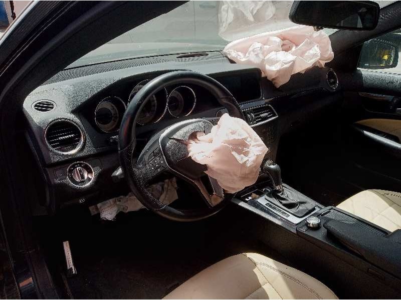 mercedes-benz clase c (w204) coupe del año 2011