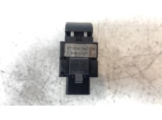 Recambio de mando elevalunas delantero derecho para toyota corolla verso (r1) 2.0 d-4d luna referencia OEM IAM 848100F010   2