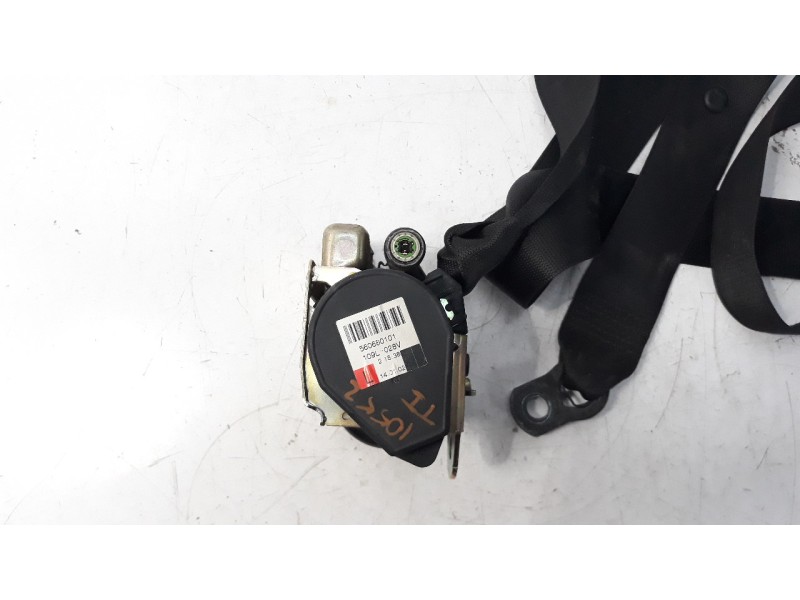 Recambio de cinturon seguridad trasero izquierdo para mercedes-benz clase a (w168) 1.7 cdi diesel cat referencia OEM IAM 5606801