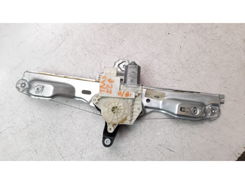 Recambio de elevalunas trasero izquierdo para nissan qashqai (j11) 1.2 16v cat referencia OEM IAM 82701HV00A  
