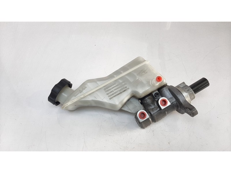 Recambio de bomba freno para hyundai tucson classic blue referencia OEM IAM 58510D7000  